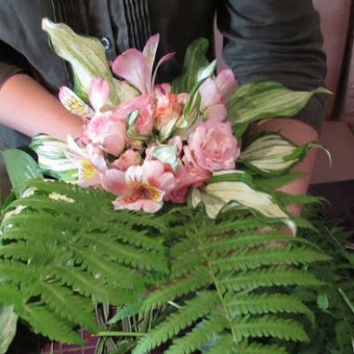 Bukett med blomster med egne hender