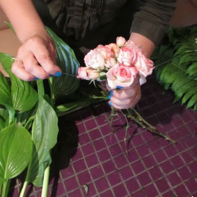 Bukett med blomster med egne hender