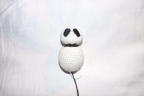 Strikket Panda Toy med dine egne hender