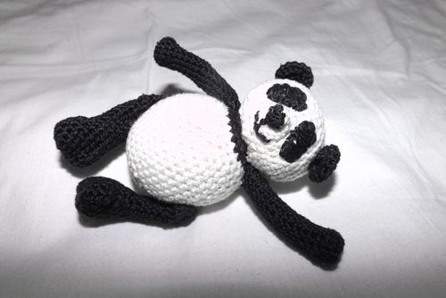 Strikket Panda Toy med dine egne hender