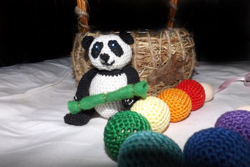 En heklet leke, et strikkeoppskrift for nybegynnere. Toy hekle, trinnvis instruksjon