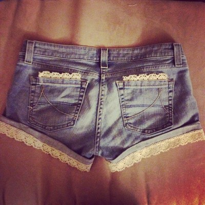 Hvordan lage jeans fra shorts