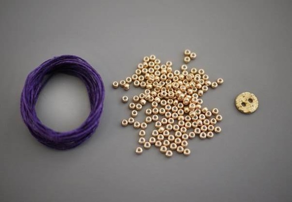 Hvordan lage en perle armbånd for nybegynnere