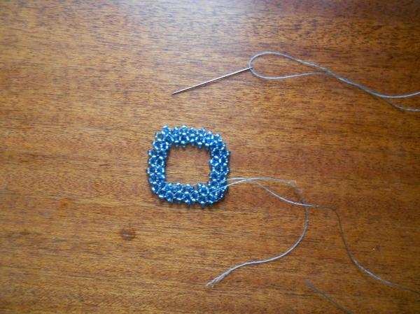 Hvordan lage en perle armbånd for nybegynnere