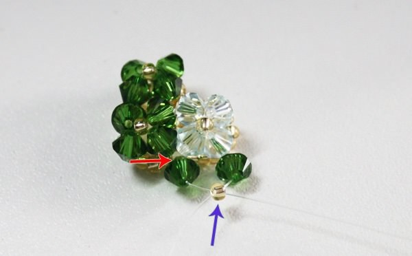 Hvordan lage en perle armbånd for nybegynnere