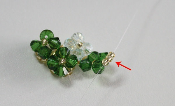Hvordan lage en perle armbånd for nybegynnere