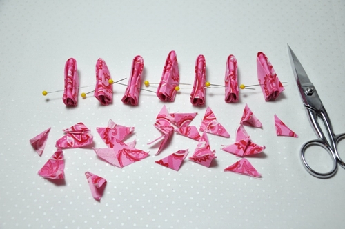 Hvordan lage blomster kanzashi fra et vev med egne hender