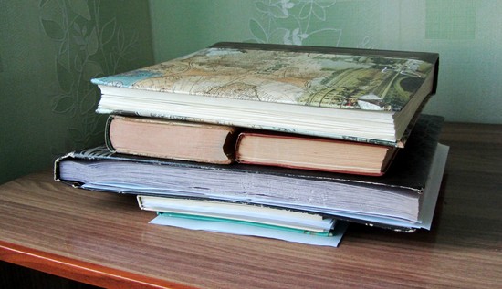 Lære å lage en herbarium og et album for ham med egne hender