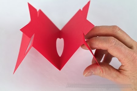 Vi lager en vakker volumetrisk valentine 14. februar - en mesterklasse med et bilde