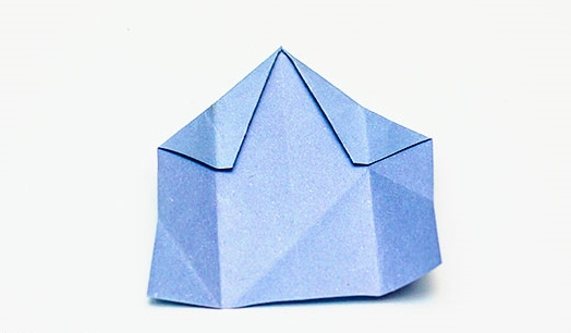 Hvordan lage en origami blomst med egne hender