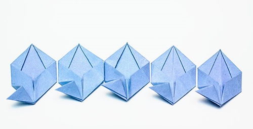 Hvordan lage en origami blomst med egne hender