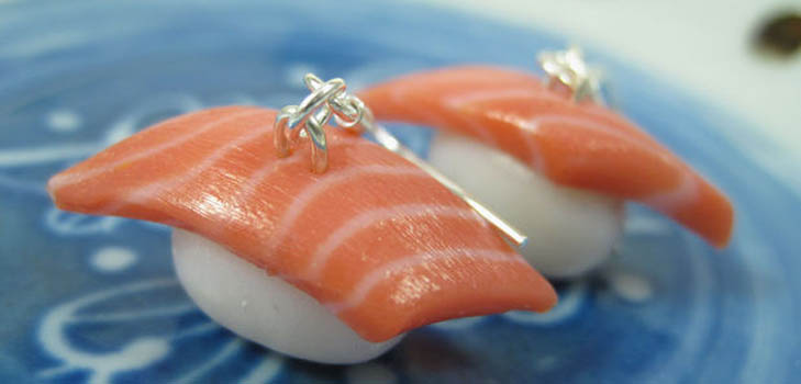 Hvordan lage øredobber-sushi fra polymer leire