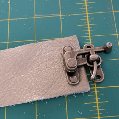 Hvordan lage et armbånd