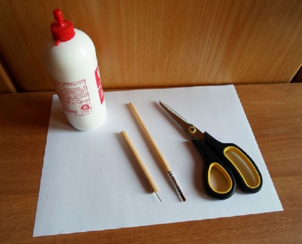 Vakre snøfinger for nyttår 2017 med egne hender av papir - diagrammer og bilder i faser. Master klasser for barn på store snøflak i origami teknikk
