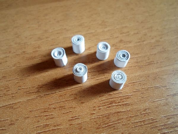 Vakre snøfinger for nyttår 2017 med egne hender av papir - diagrammer og bilder i faser. Master klasser for barn på store snøflak i origami teknikk