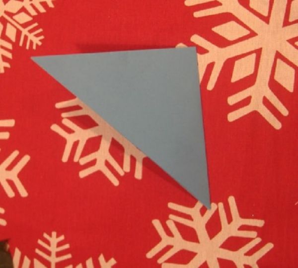Vakre snøfinger for nyttår 2017 med egne hender av papir - diagrammer og bilder i faser. Master klasser for barn på store snøflak i origami teknikk