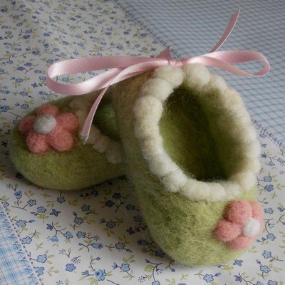 En gave til det nye året med sine egne hender: felting pinets, master class med bilde