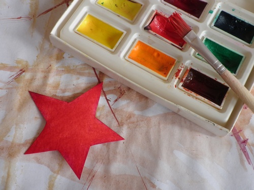 Scrapbooking: En håndlaget 9 mai med egne hender på skolen