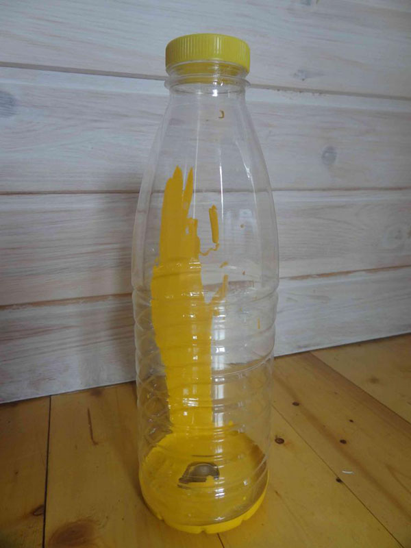 Nytt håndverk fra plastflasker med egne hender til hage og frukthage