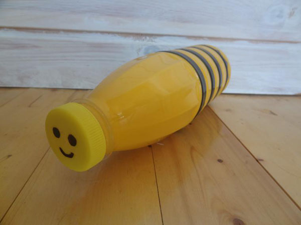 Nytt håndverk fra plastflasker med egne hender til hage og frukthage