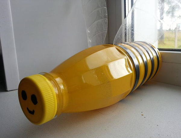 Nytt håndverk fra plastflasker med egne hender til hage og frukthage