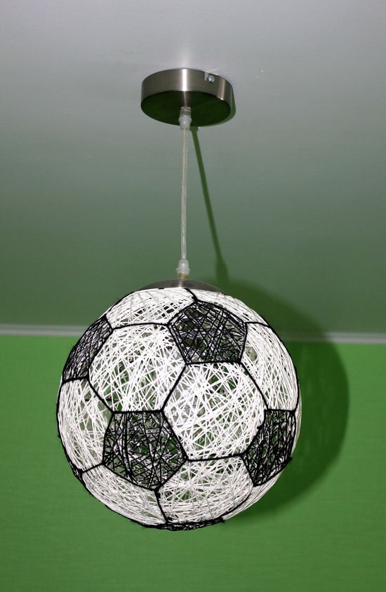 Lampe med egne hender En fotball: en mesterklasse med et bilde. Feste for barnehage egne hender