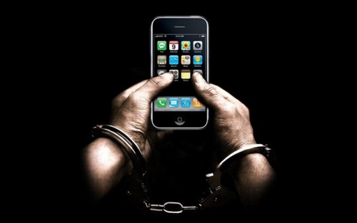 Slik låser du telefonen