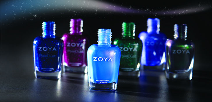 Glitter av perler i den festlige samlingen av lakk Zoya Enchanted 2016-2017