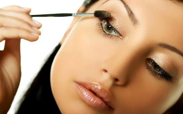 Effektiv sminke i ti minutter: tips makeup artist Chanel