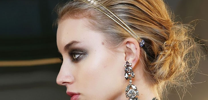 Hair Trends-2017: hvordan du raskt og enkelt dekorere håret ditt