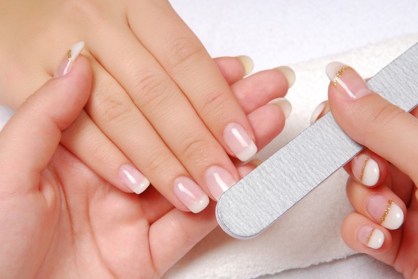 Hva manikyr å lage i skolen 1. september, et bilde. Manicure ideer for kunnskapsdag for elever av 9. og 11. klasse