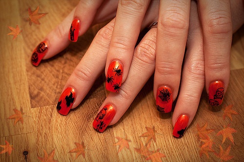 Manikyr for Halloween