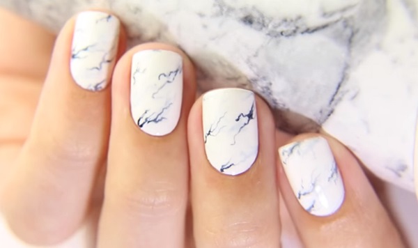 Marmor manikyr med gel-lakk