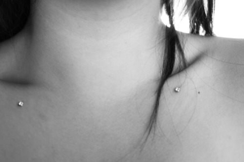 Microdermal piercing: hvordan microdermabras er laget (bilde)