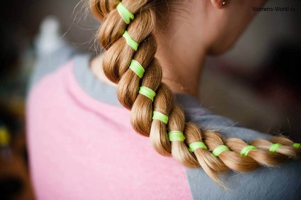 Braid flett på middels hår med et bilde