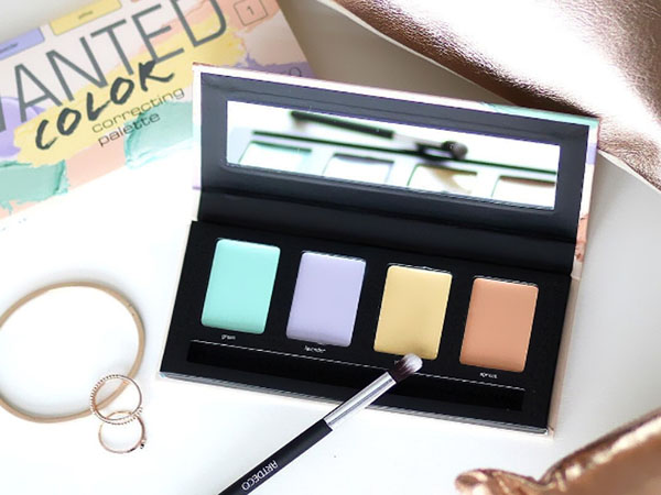 Hemmeligheten med perfekt hud: en samling av sminke Artdeco Cover & Correct