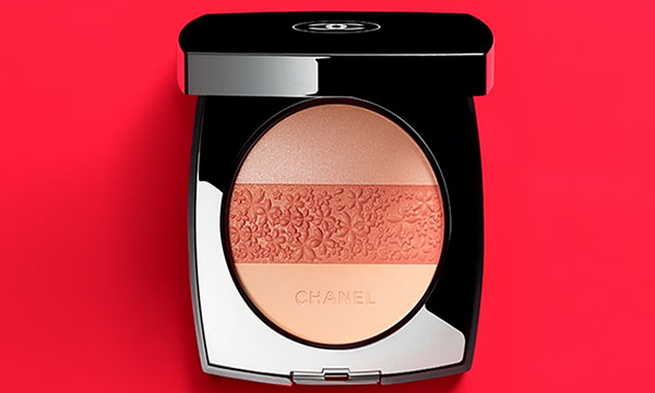 Storslått trio: nyheter Chanel for skinnende sminke