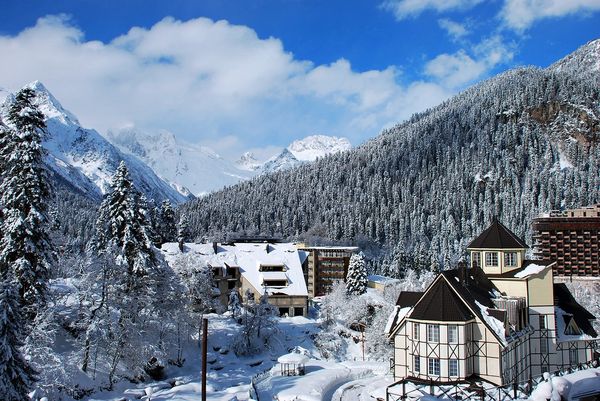 Mountain skianlegg i Russland Dombai