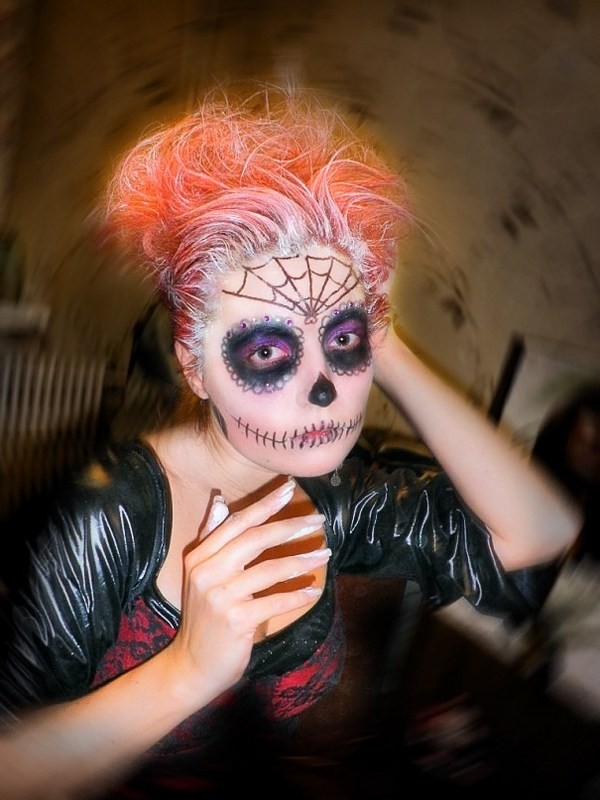 Halloween på skolen: hvordan å feire, ideer til manuset, konkurranser, video. Kostyme til Halloween for skole med egne hender, foto