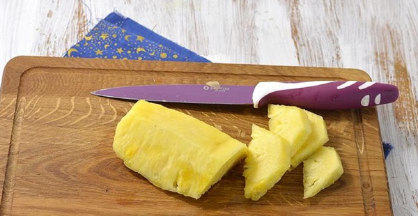 Hvordan kutte ananas riktig og vakkert