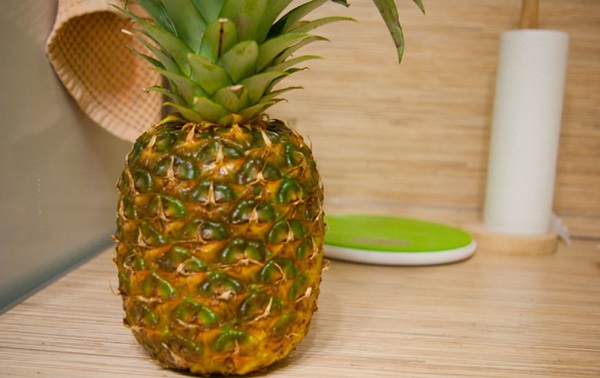 Hvordan kutte ananas riktig og vakkert