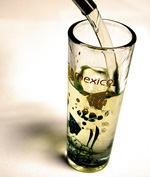 Hvordan drikke tequila