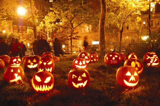 Når feirer feiringen av Halloween 2016