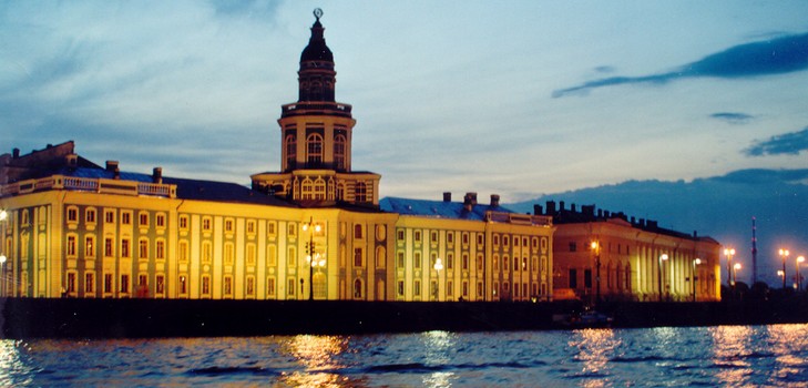 Hva blir været i St. Petersburg i juli 2016? Værvarsel for været i St. Petersburg, juli