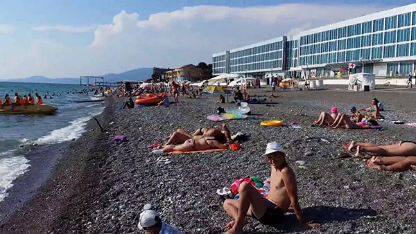 Hva blir vær og vanntemperatur i Sotsji i august 2017