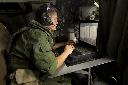 Gratulerer med Military Communications Day i vers og prosa