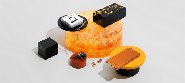 Svensk duo: samling av tilbehør Happy Plugs x H & M