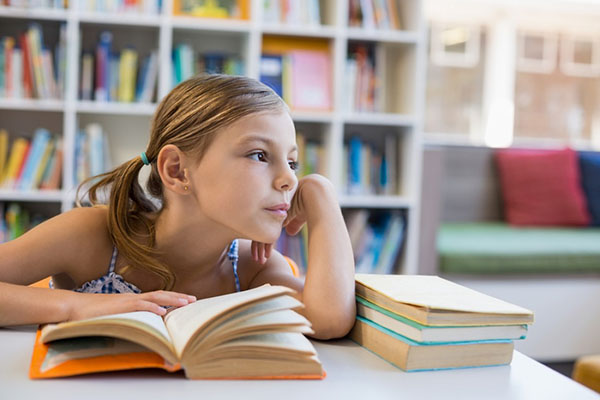 Korte vakre dikt om skolen for barn