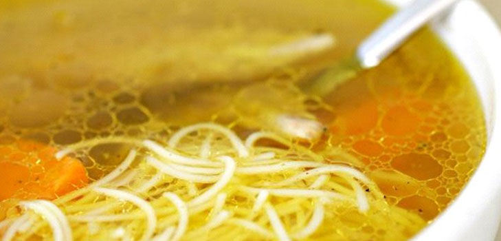 Duftende kyllingsuppe