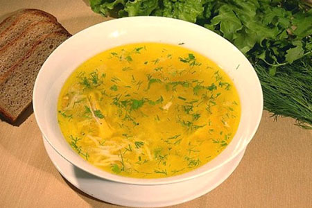 Duftende kyllingsuppe